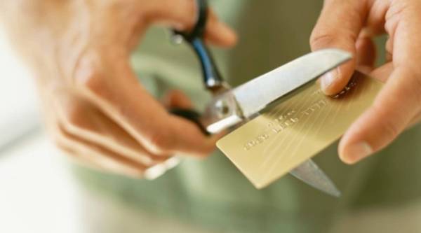 Como sair das dívidas ganhando pouco. Como sair das dívidas ganhando pouco.